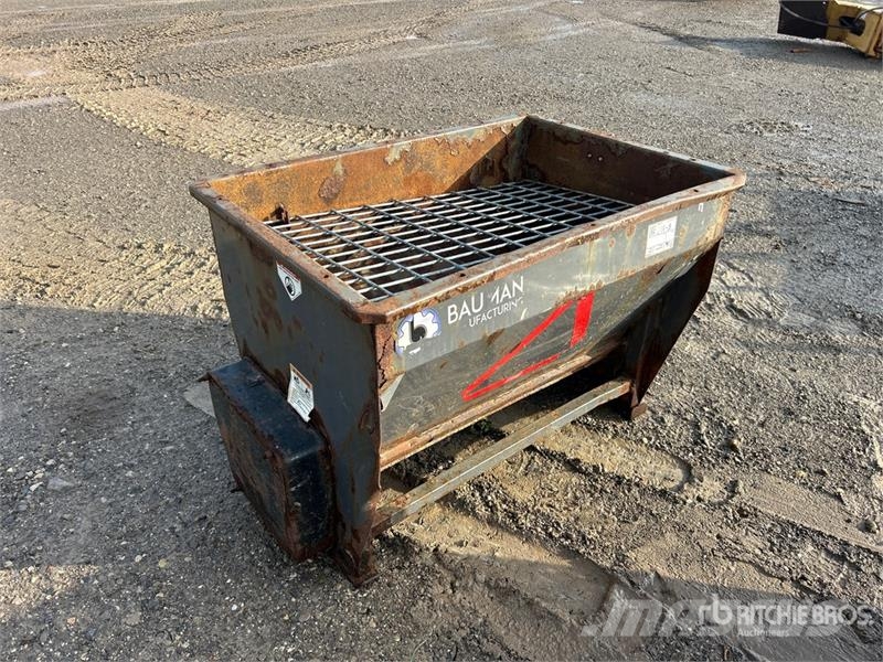  Bauman Salt Spreader Zand- en zoutstrooimachines