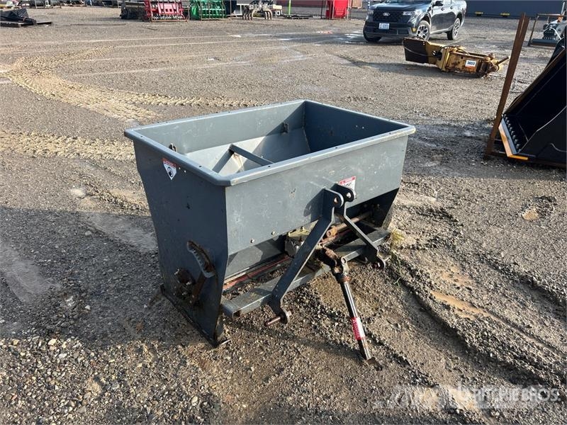  Bauman Salt Spreader Zand- en zoutstrooimachines