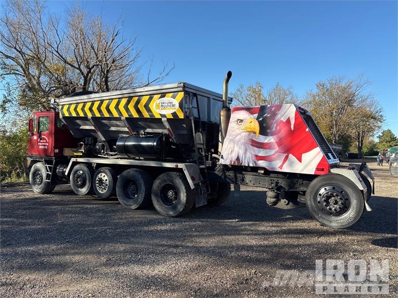 Bay-Lynx Multi Cat on Phoenix 12x4 Stone Spreader 加气混凝土生产设备/制砖机