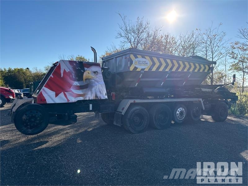 Bay-Lynx Multi Cat on Phoenix 12x4 Stone Spreader 加气混凝土生产设备/制砖机