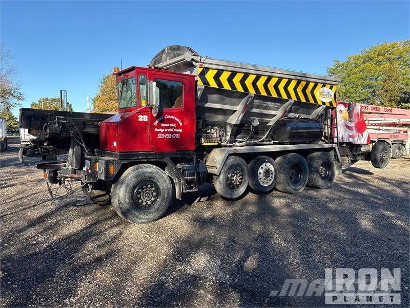 Bay-Lynx Multi Cat on Phoenix 12x4 Stone Spreader 加气混凝土生产设备/制砖机