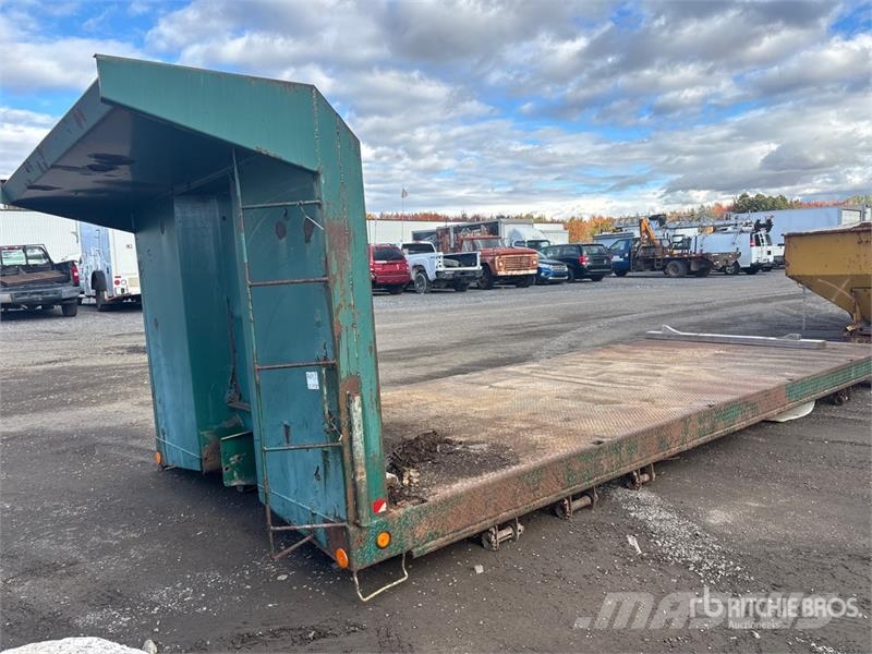  Beauroc 22 ft Truck Flatbed Body Фургони
