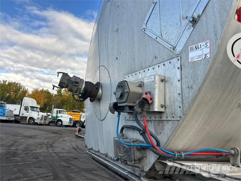 Bedard 46000 L Quad/A Tanker Trailer Tsisternhaagised