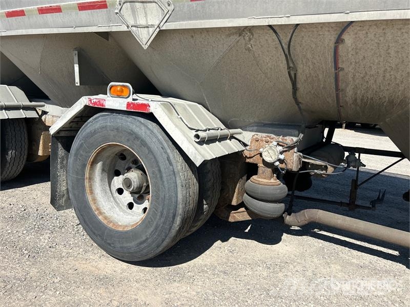 Bedard Quad/A Pneumatic Bulk Trailer Muut perävaunut