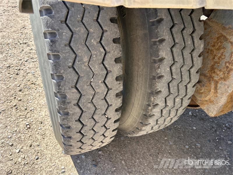Bedard Tri/A Pneumatic Bulk Trailer Muut perävaunut