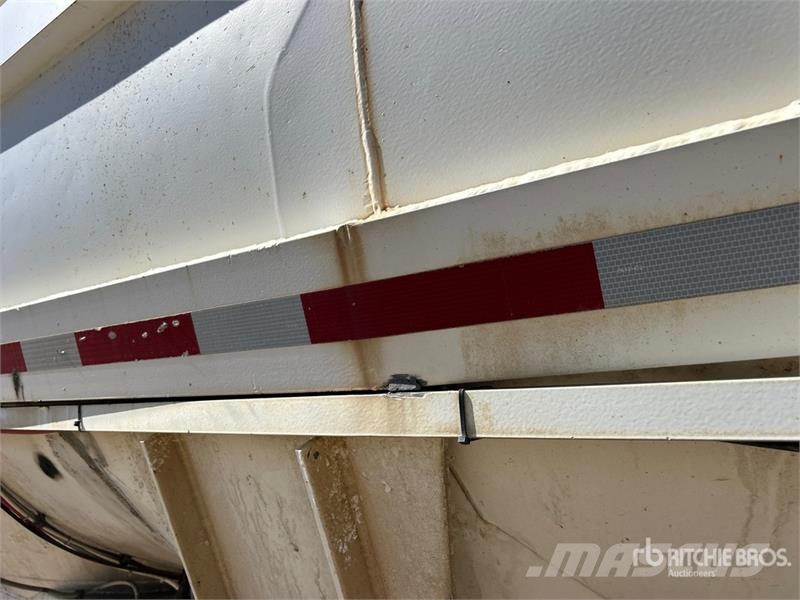 Bedard Tri/A Pneumatic Bulk Trailer Muut perävaunut