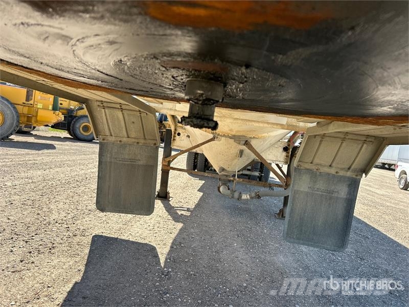 Bedard Tri/A Pneumatic Bulk Trailer Muut perävaunut