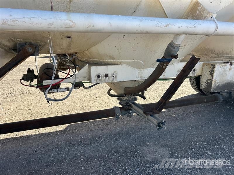 Bedard Tri/A Pneumatic Bulk Trailer Muut perävaunut