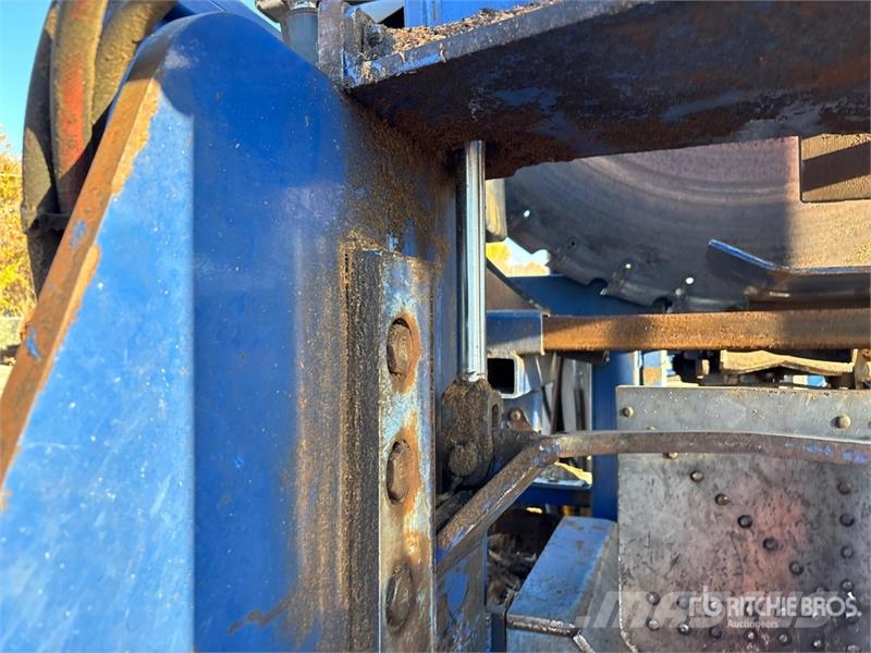 Bells Serie 8000 Portable T/A Firewood Processor Fa hántoló, vágó, aprító
