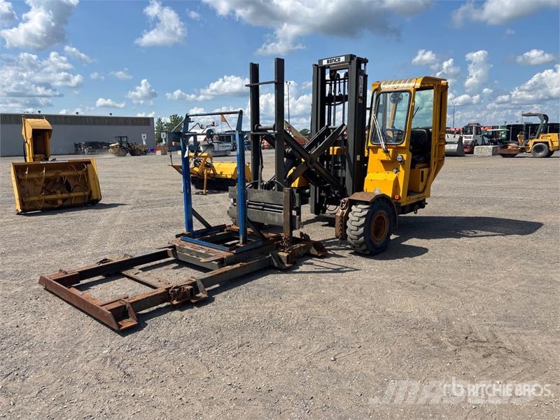Benco TT-125 2500 lb Truck Mounted Forklift رافعات شوكية مثبتة على شاحنات