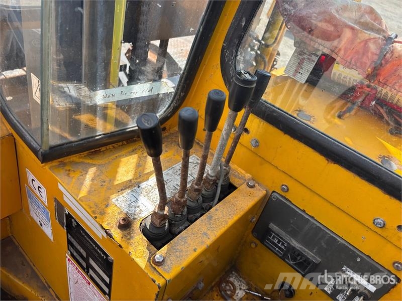 Benco TT-125 2500 lb Truck Mounted Forklift رافعات شوكية مثبتة على شاحنات