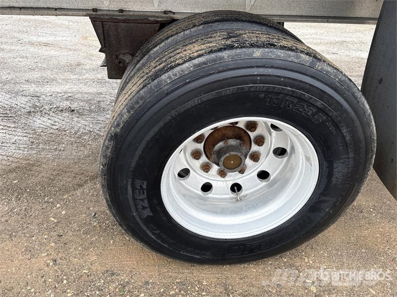 Benson 48 ft T/A Spread Axle Flatbed Trailer Lavaperävaunut