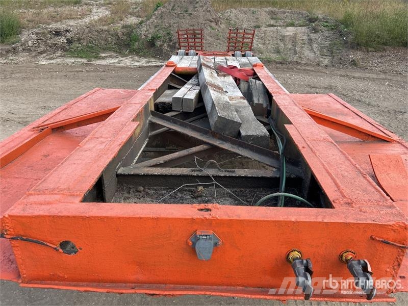 Bett BBT S/A Lowboy Trailer Низкорамные прицепы