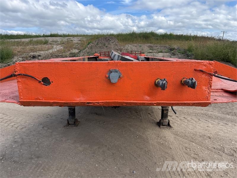 Bett BBT S/A Lowboy Trailer Низкорамные прицепы
