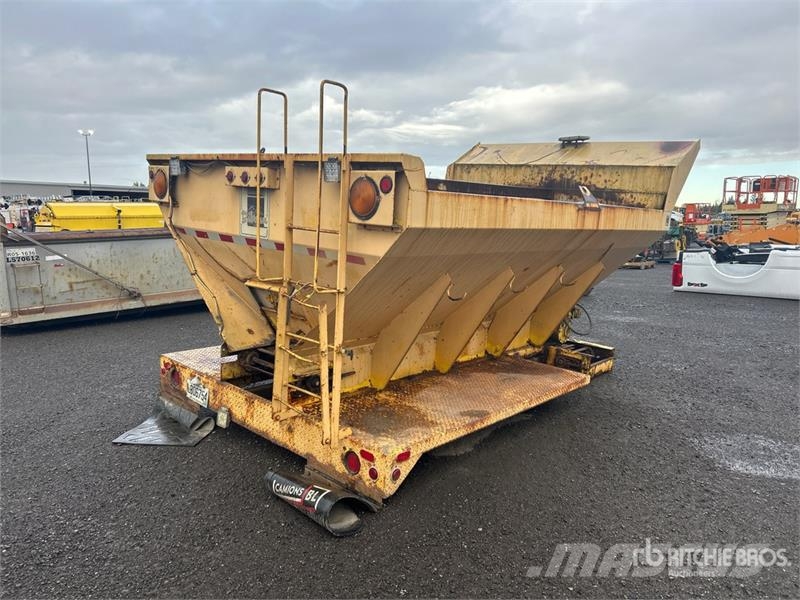 Bibeau 12 ft Spreader Box - Fits Truck Muud põllumajandusmasinad