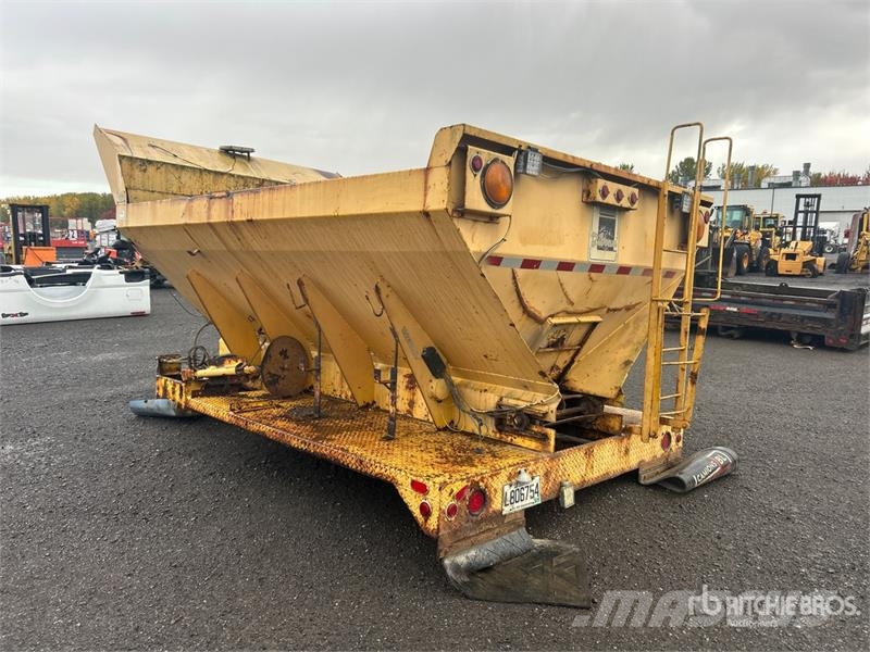 Bibeau 12 ft Spreader Box - Fits Truck Muud põllumajandusmasinad