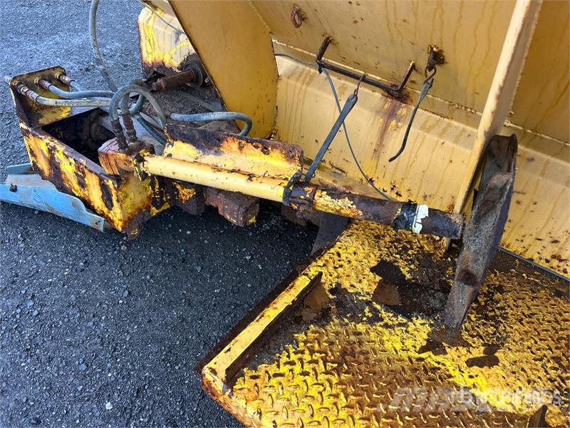 Bibeau 12 ft Spreader Box - Fits Truck Muud põllumajandusmasinad
