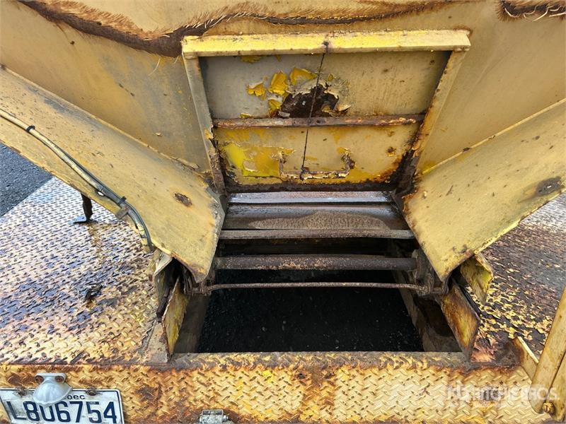Bibeau 12 ft Spreader Box - Fits Truck Muud põllumajandusmasinad