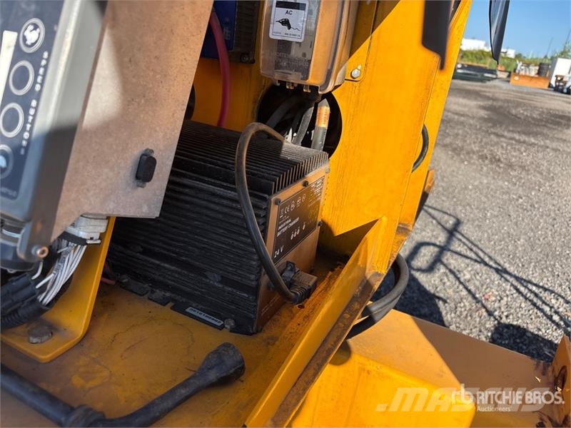 Bil-Jax 4527A Electric Towable Lift Piattaforme aeree su rimorchio