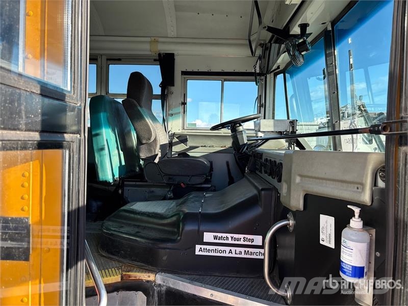 Blue Bird 4x2 72-Seat School Bus Mini autobusi