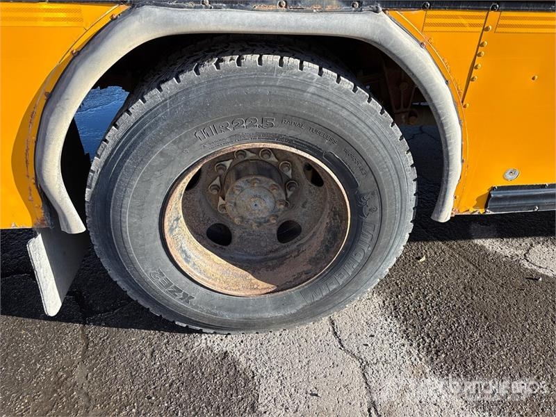 Blue Bird 4x2 72-Seat School Bus Mini autobusi