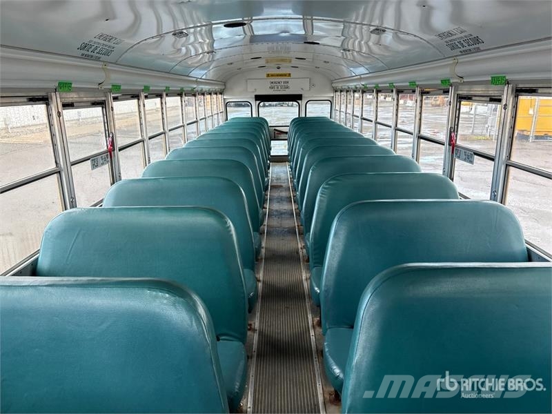 Blue Bird 4x2 72-Seat School Bus Minibusy