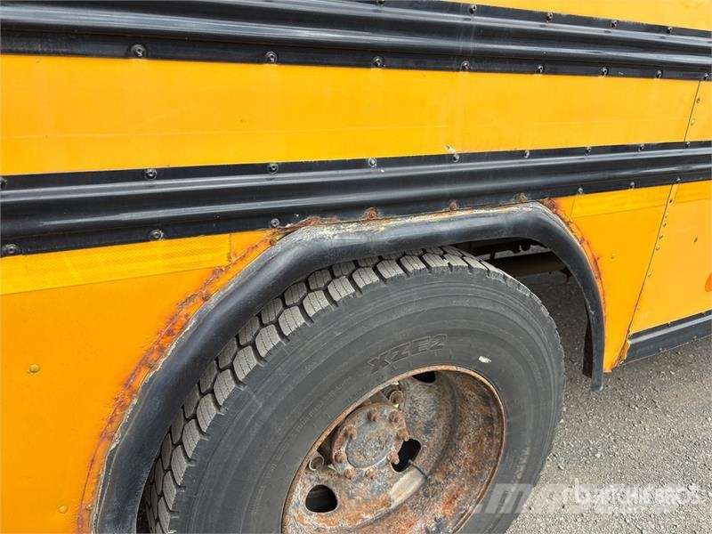 Blue Bird 4x2 72-Seat School Bus Mini buses