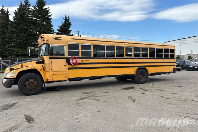 Blue Bird 4x2 72-Seat School Bus Minibussar