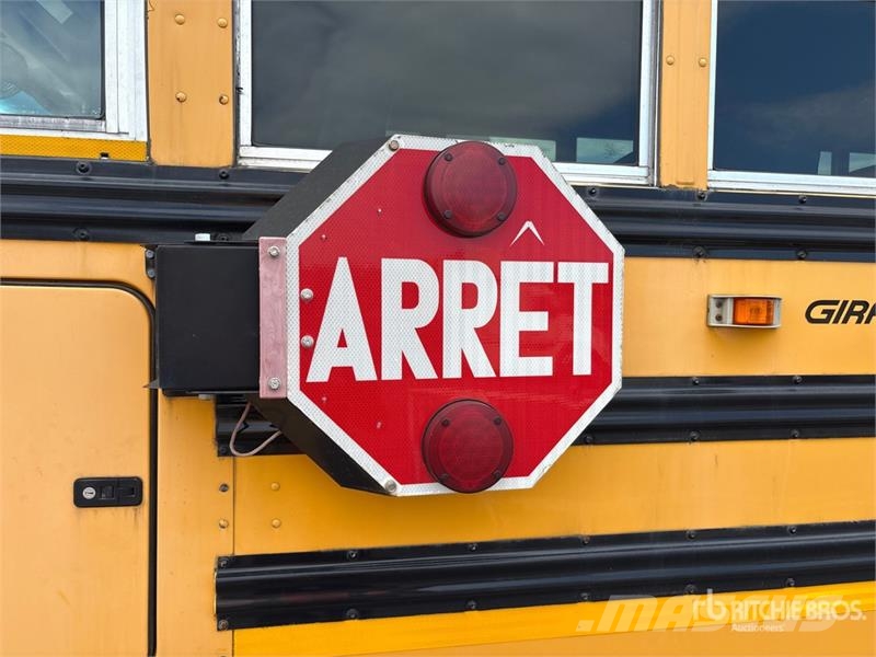 Blue Bird 4x2 72-Seat School Bus Mini buses