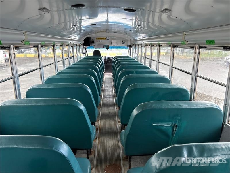 Blue Bird 4x2 72-Seat School Bus Minibusy