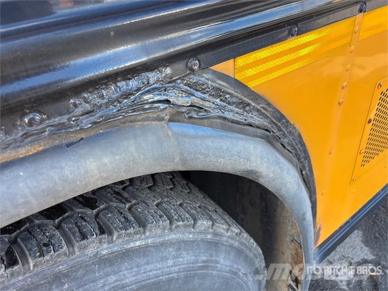 Blue Bird 4x2 84-Seat School Bus Mini autobusi