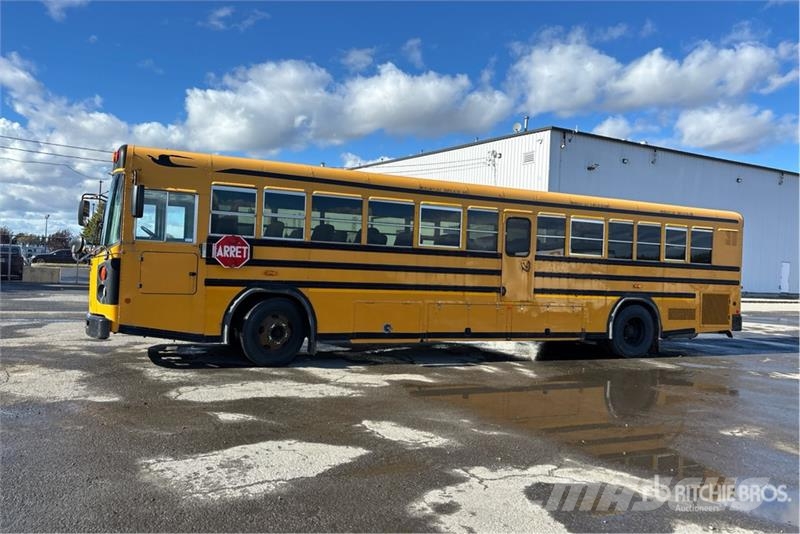 Blue Bird 4x2 84-Seat School Bus Minibusy