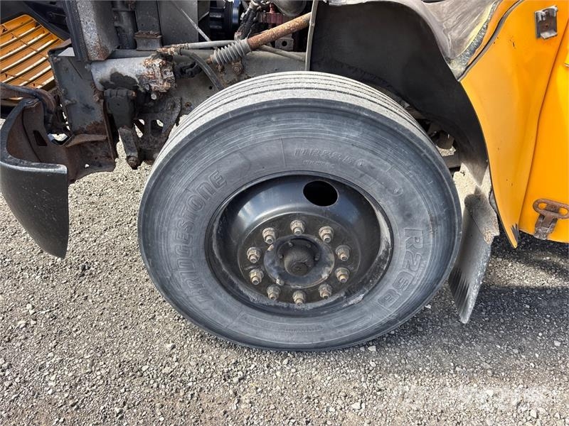 Blue Bird Vision 4x2 72-Seat School Bus Мікроавтобуси