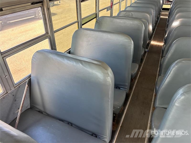 Blue Bird Vision 4x2 72-Seat School Bus Мікроавтобуси
