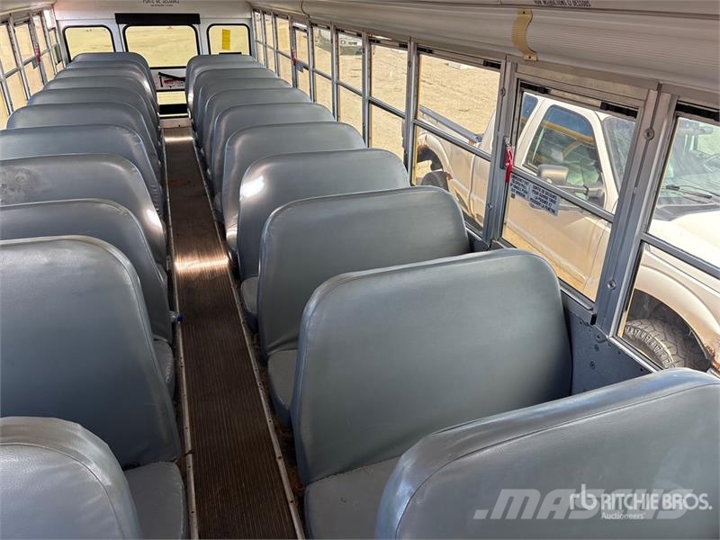 Blue Bird Vision 4x2 72-Seat School Bus Мікроавтобуси