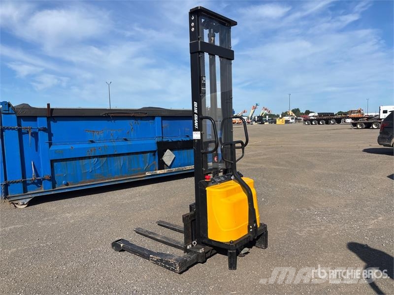Blue Giant WPS22-150 2200 lb Electric Pallet Jack Ручные гидравлические тележки