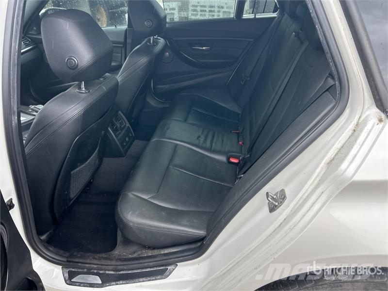 BMW 328i Automobile (Inoperable) Auto