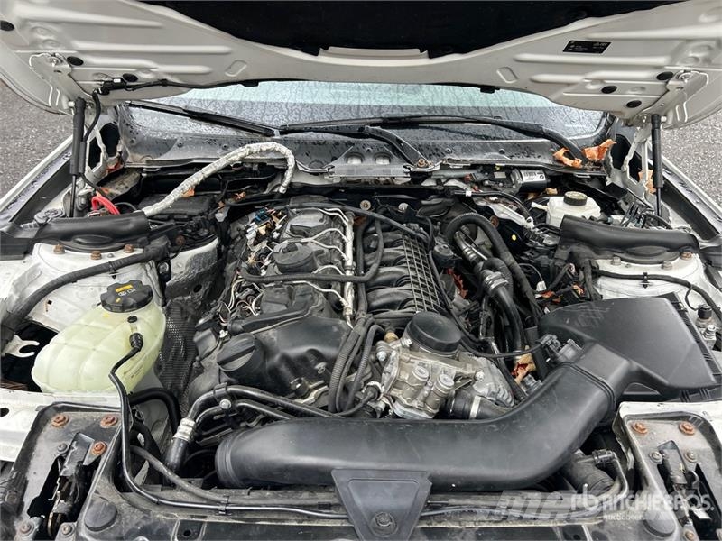 BMW 328i Automobile (Inoperable) Auto