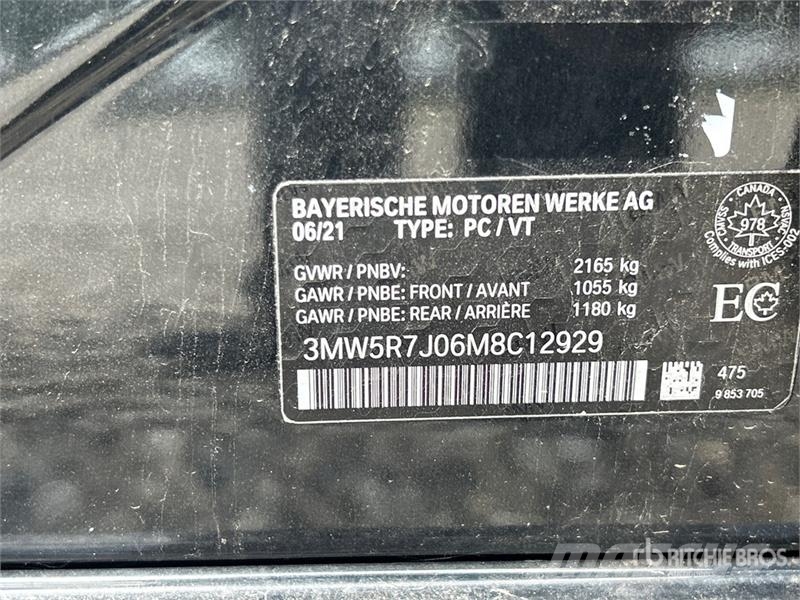 BMW 330i AWD Automobile Cars
