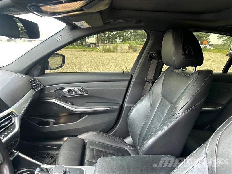 BMW 330i AWD Automobile Cars