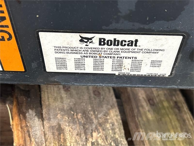Bobcat 30-C Skid Steer Auger Vrtací stroje