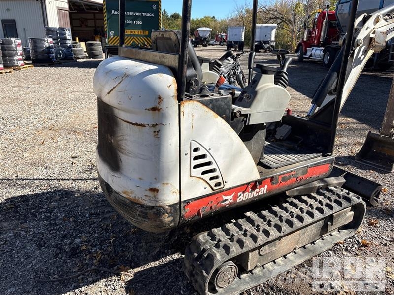 Bobcat 324 حفارات صغيرة أقل من 7 طن (حفارات صغيرة)