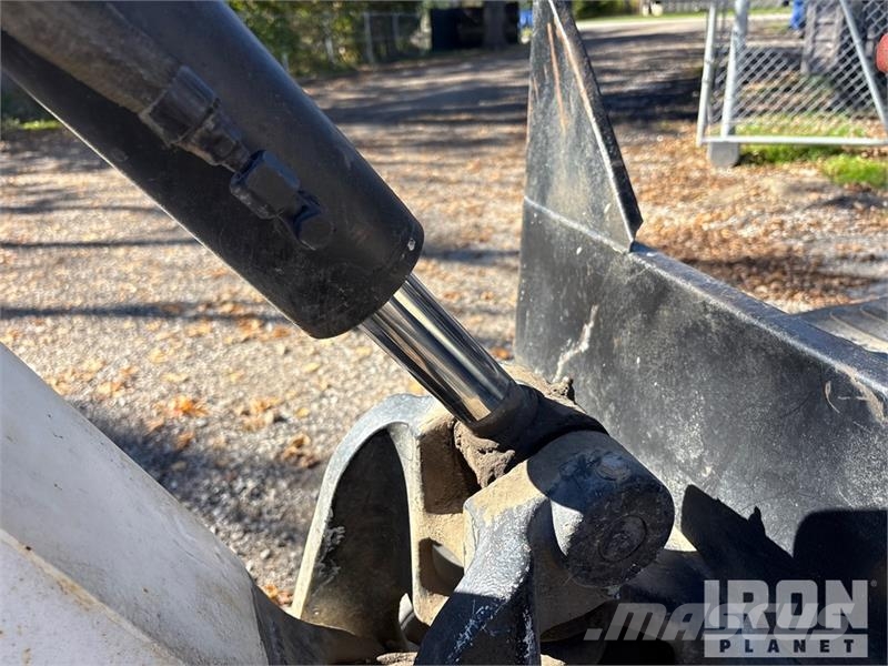 Bobcat 324 حفارات صغيرة أقل من 7 طن (حفارات صغيرة)