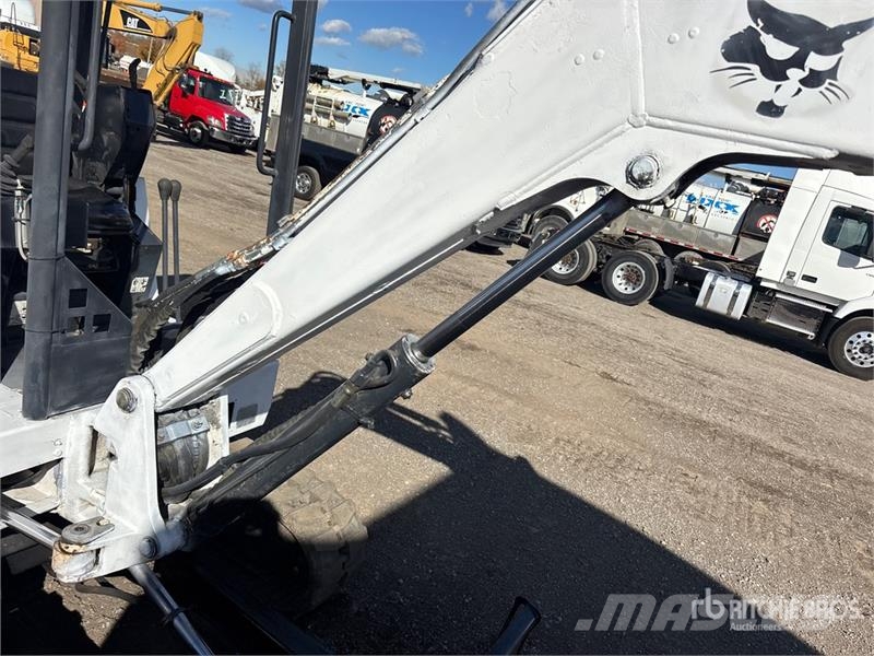 Bobcat 331 Mini bageri < 7t