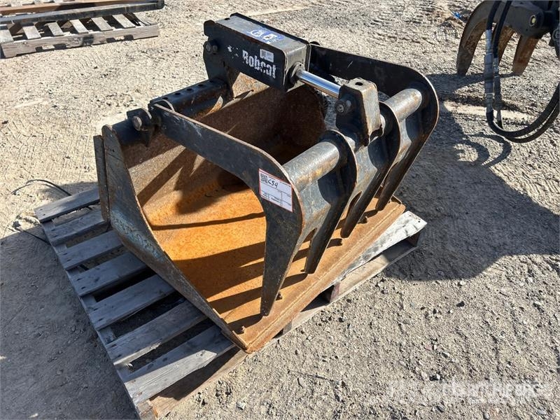 Bobcat 36 IND GRAPPLE 36 in General Purpose Skid Steer Gr خطاطيف