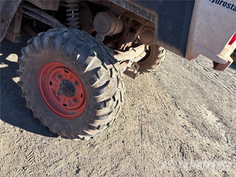 Bobcat 3600 4x4 Side By Side (Inoperable) Samochody osobowe