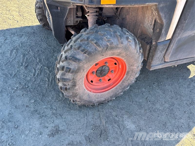 Bobcat 3600 4x4 Side By Side (Inoperable) Samochody osobowe