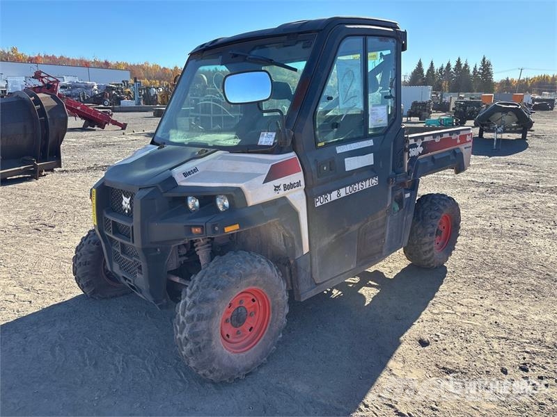 Bobcat 3600 4x4 Side By Side (Inoperable) Samochody osobowe