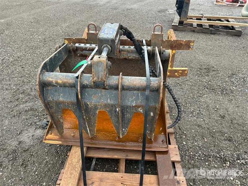 Bobcat 7135737 36 in Skid Steer Grapple Bucket Grabeži