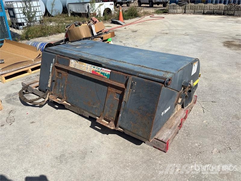 Bobcat 72 Sweeper 72 in Skid Steer Sweeper فرش